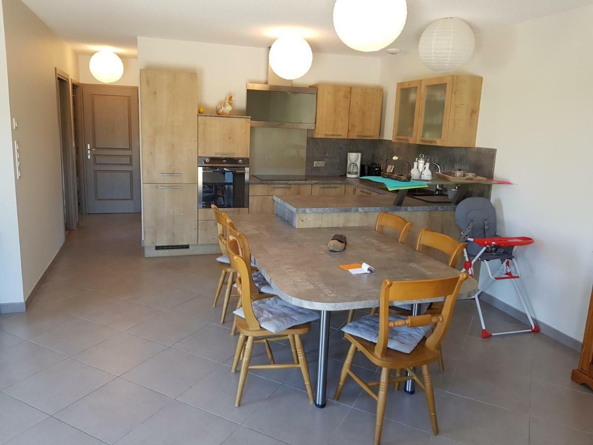 Gite Le Petit Pied-A-Terre La Chapelle-Saint-Sauveur  Kültér fotó